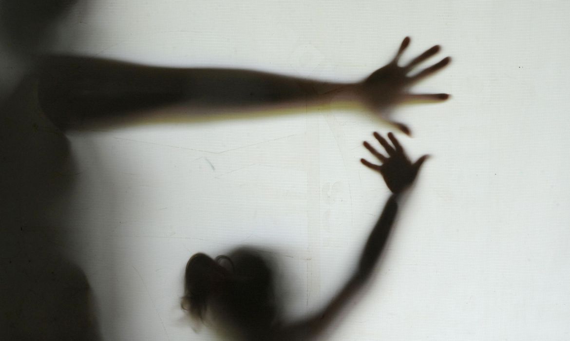 Violência contra mulheres cresce em 20% das cidades durante a pandemia - News Rondônia