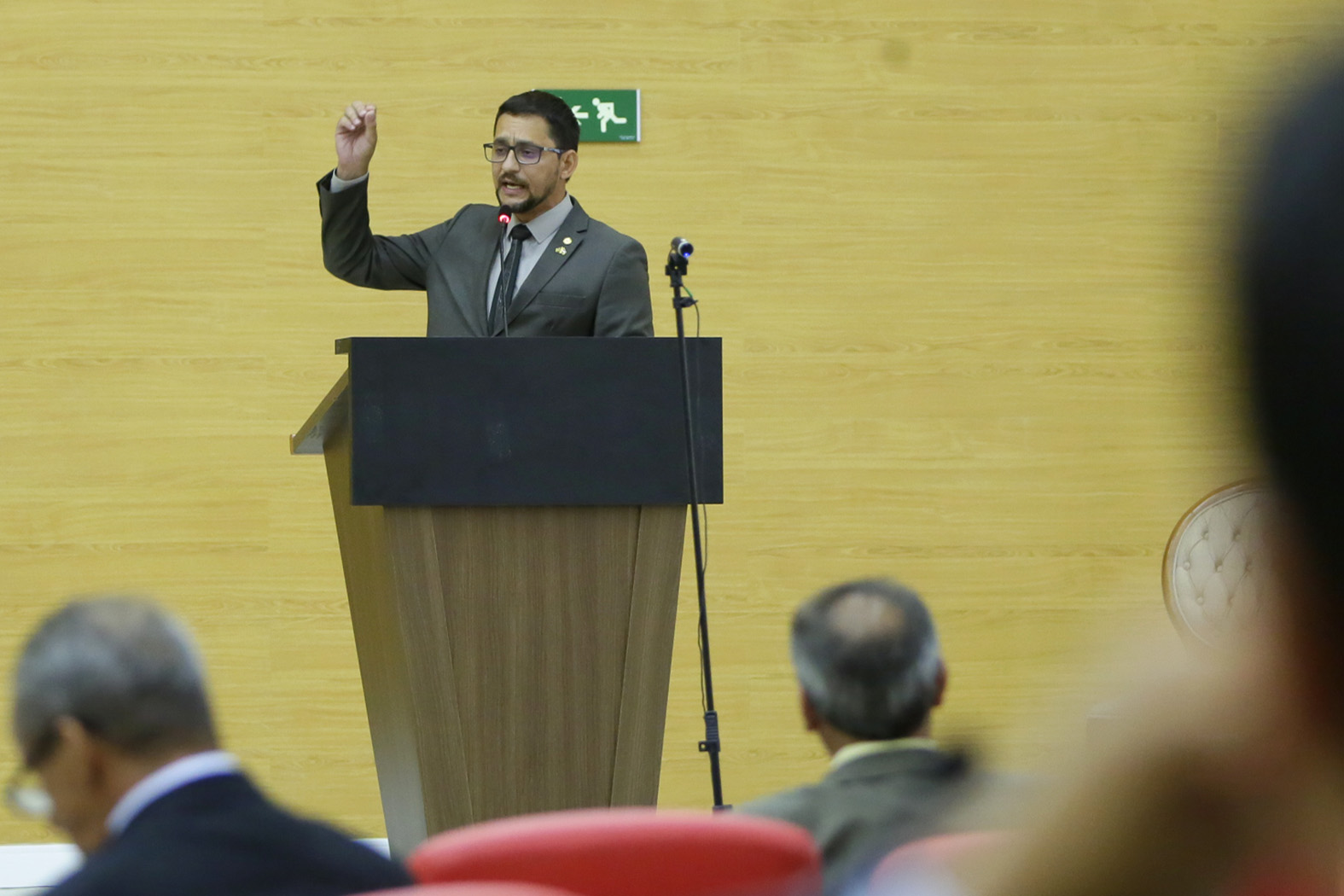 ANDERSON PEREIRA CONVOCA SECRETÁRIOS PARA EXPLICAÇÕES SOBRE ACORDO DE REALINHAMENTO SALARIAL DOS AGENTES PENITENCIÁRIOS - News Rondônia