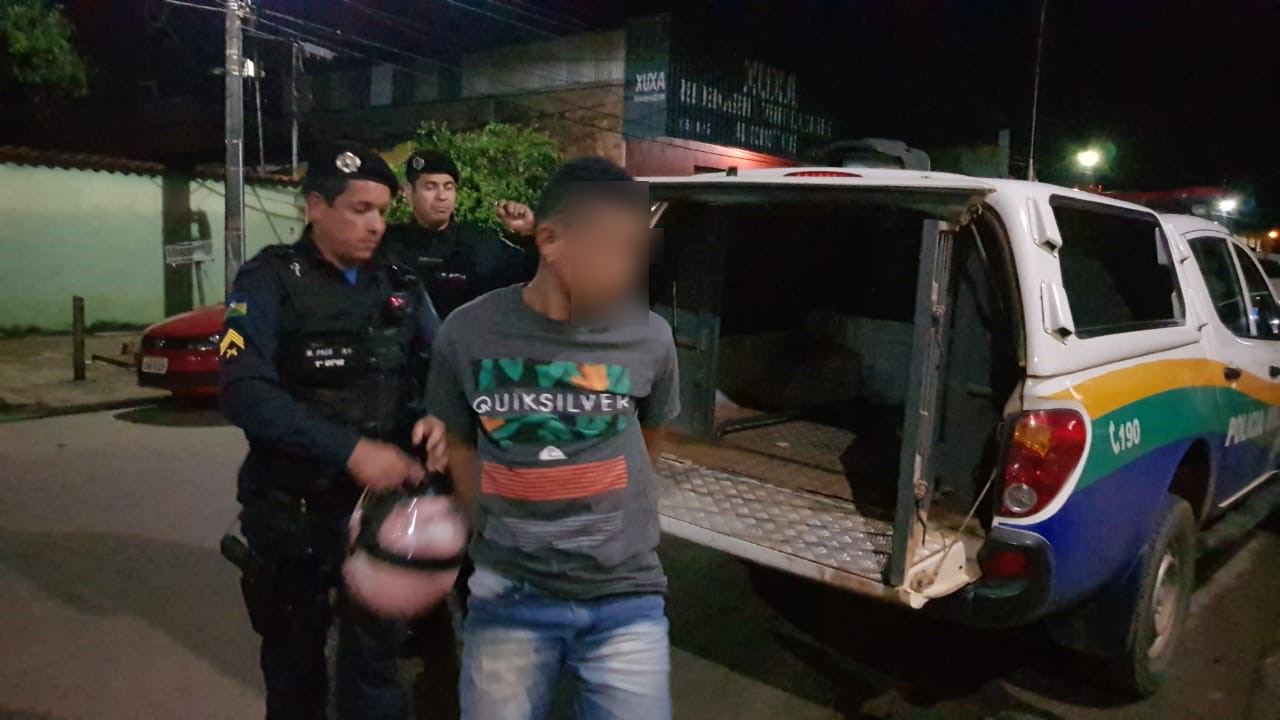 POLÍCIA PERSISTE E LOCALIZA OUTRO SUSPEITO DO ROUBO NA CASA DO SARGENTO ONDE UM SUSPEITO MORREU - News Rondônia