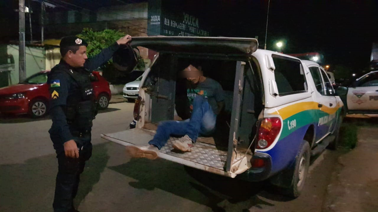 POLÍCIA PERSISTE E LOCALIZA OUTRO SUSPEITO DO ROUBO NA CASA DO SARGENTO ONDE UM SUSPEITO MORREU - News Rondônia