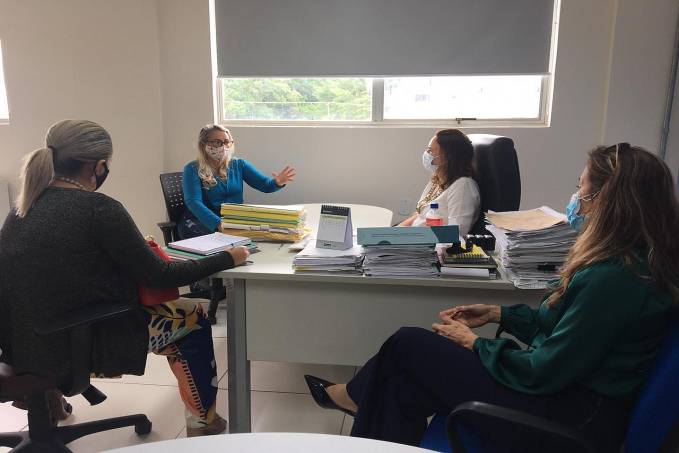 Márcia Socorristas Animais visita Secretaria de Saúde e cobra medidas efetivas no combate ao coronavírus - News Rondônia