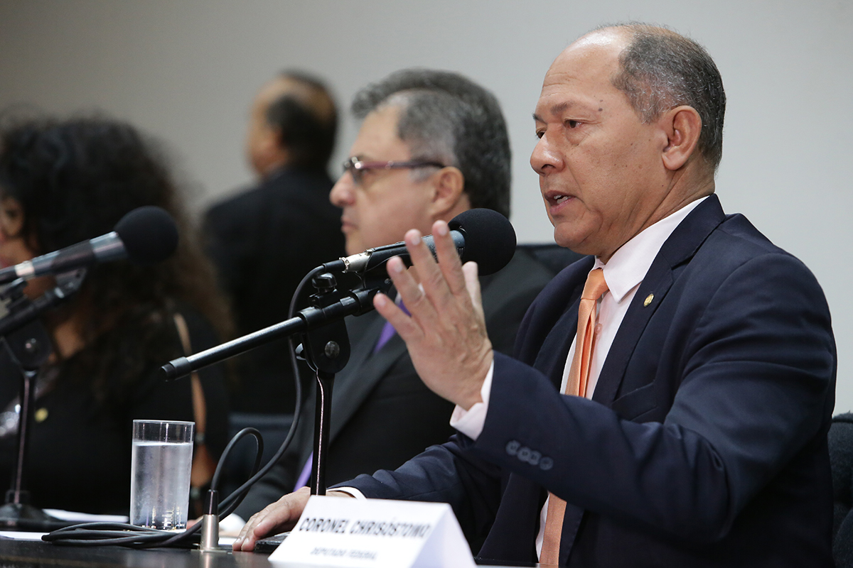 Projeto do deputado Coronel Chrisóstomo dobra punição para quem matar ou agredir servidores públicos - News Rondônia