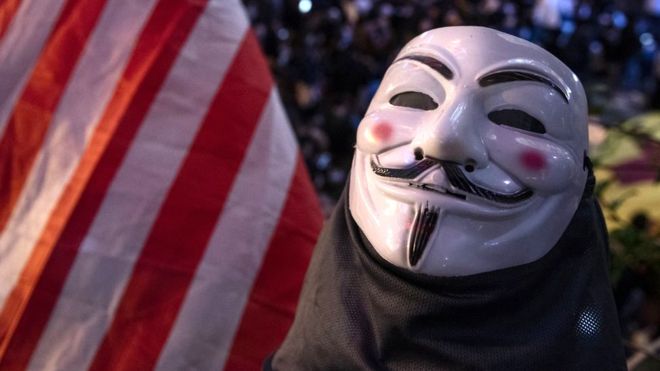 HACKERS ANONYMOUS: SAIBA POR QUE OS CYBER-ATIVISTAS VOLTARAM DAS SOMBRAS - News Rondônia