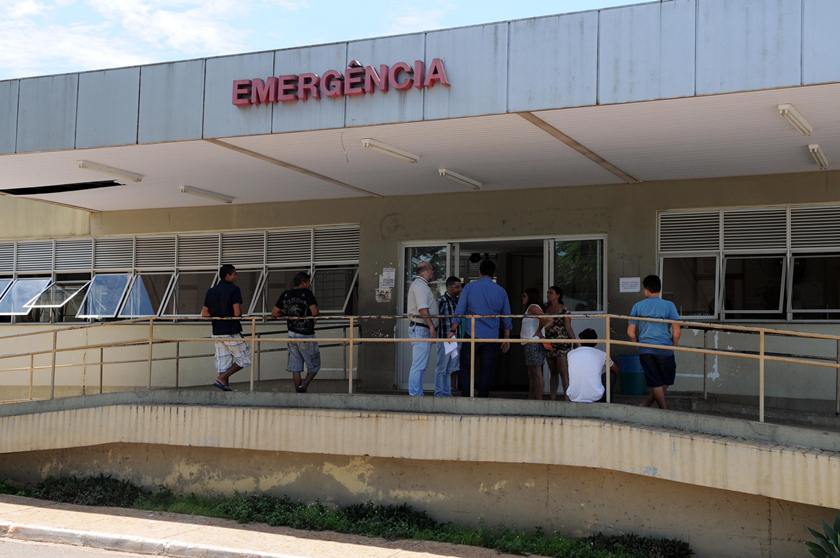 VÍDEO: SERVIDORES DO HOSPITAL DE PLANALTINA(DF) SÃO FLAGRADOS BRIGANDO - News Rondônia