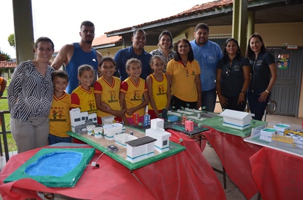 ESCOLA MUNICIPAL PROFESSORA MARIA DE FÁTIMA REALIZA CONCURSO DE MAQUETE SOBRE A REDE DE ABASTECIMENTO DE ÁGUAS - News Rondônia