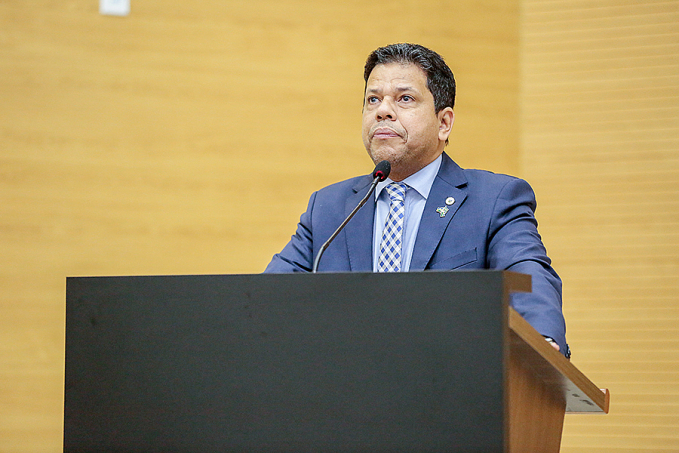 Deputado Jair Montes sai em defesa da valorização do servidor público e pede que próximas gestões continuem na luta pelos direitos dos trabalhadores - News Rondônia