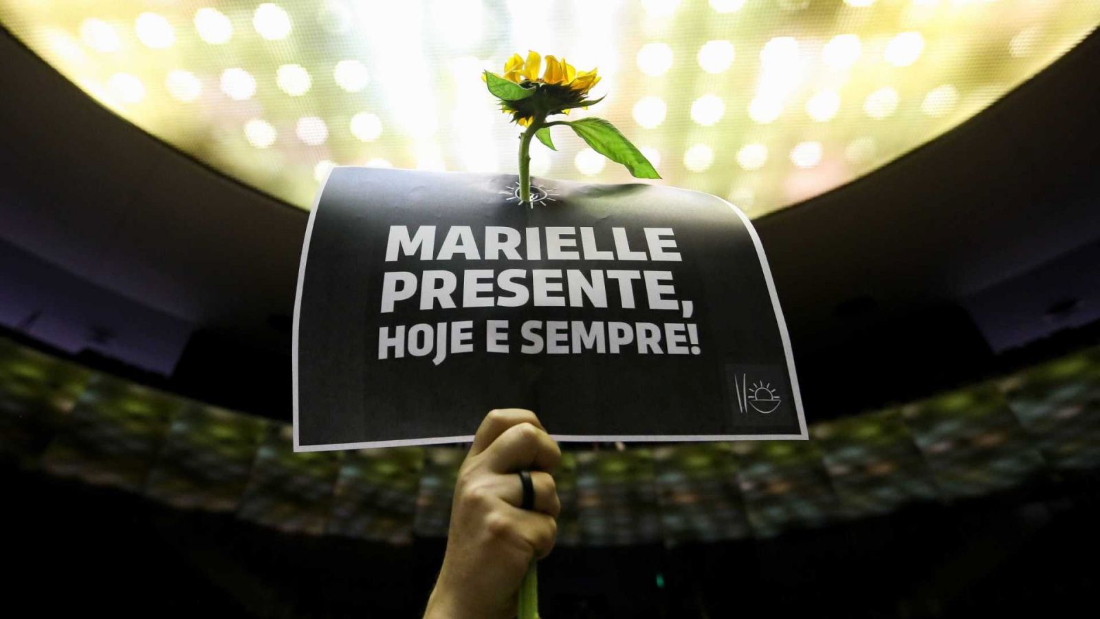 POLÍCIA DO RIO CUMPRE MANDADOS DE PRISÃO NO CASO MARIELLE FRANCO - News Rondônia