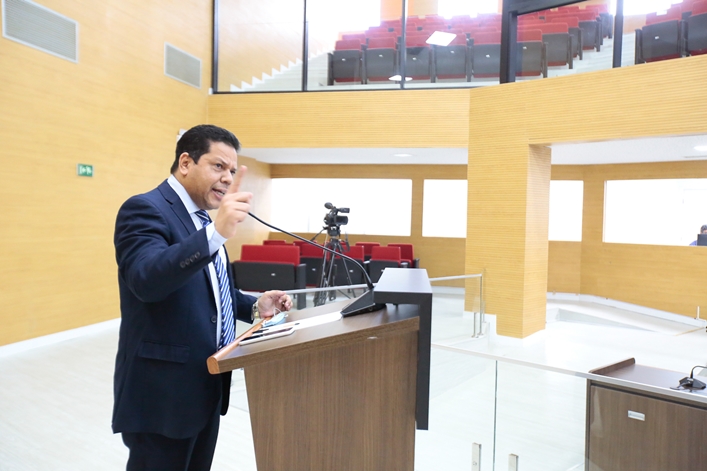 Deputado Jair Montes condena notícias falsas e defende colega parlamentar - News Rondônia