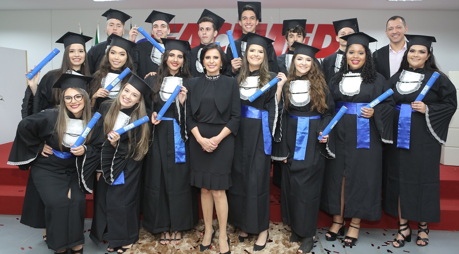 COLUNA SOCIAL MARISA LINHARES: CREDISIS LESTE EM CACOAL/RO - News Rondônia