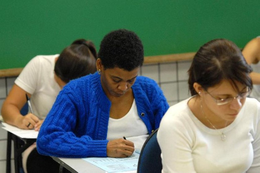 FIES VAI OFERECER 100 MIL VAGAS A JURO ZERO PARA ALUNOS DE BAIXA RENDA - News Rondônia