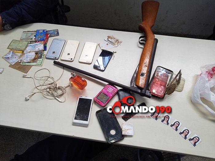 DUPLA É PRESA RECOLHENDO PRODUTOS DE ROUBO QUE ESTAVAM ESCONDIDOS DENTRO DE MATO - News Rondônia