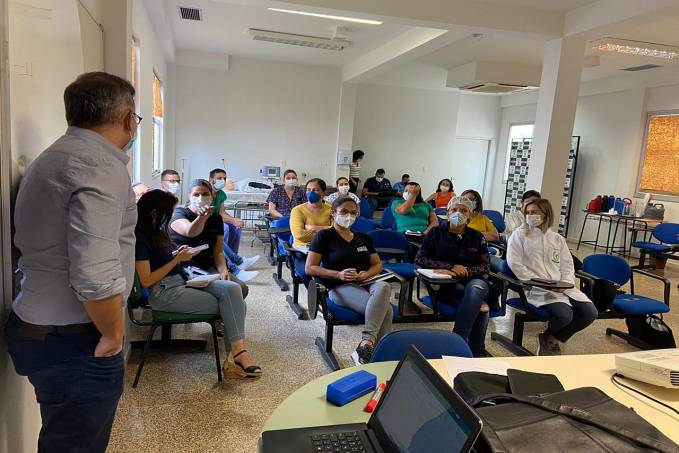Profissionais de Saúde do Hospital Regional de Cacoal participam de treinamento para reabilitação de pacientes com Covid-19 - News Rondônia
