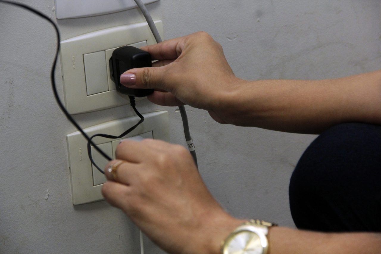 60% DOS PLUGS DE ENERGIA FISCALIZADOS NO ESTADO APRESENTAM IRREGULARIDADES, AFIRMA IPEM - News Rondônia