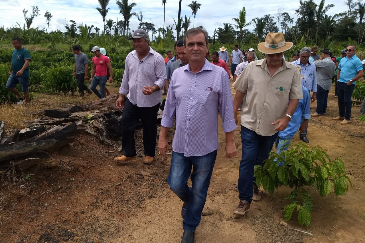 CHIQUINHO DA EMATER PARTICIPA DO LANÇAMENTO DO PRÓ-CAFÉ EM PORTO VELHO - News Rondônia