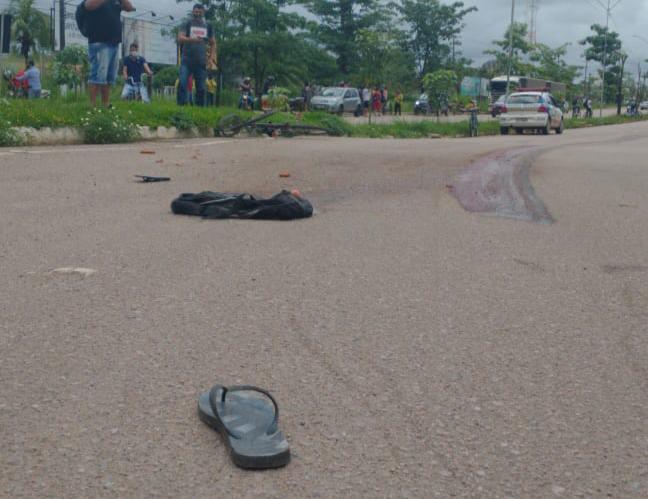 NEWS URGENTE: Ciclista é esmagado por carreta na capital - FOTOS - News Rondônia NEWS URGENTE: Ciclista é esmagado por carreta na capital - FOTOS - News Rondônia