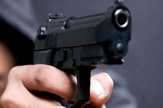 Rendida por ladrões armados na porta de casa quando voltava do trabalho, mulher é ameaçada e tem motoneta roubada - News Rondônia