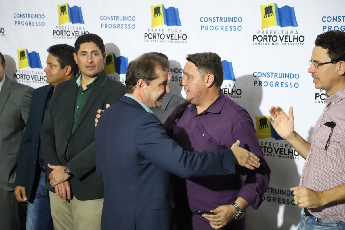 JÚNIOR CAVALCANTE DESTACA INÍCIO DA REVITALIZAÇÃO DO SKATE PARK - News Rondônia