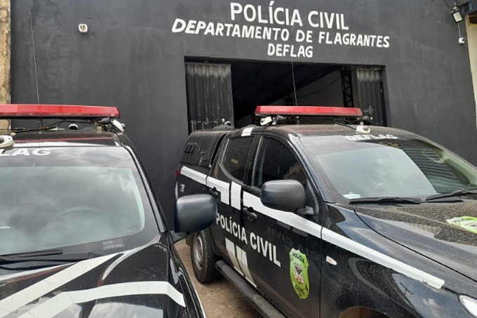 NA CINTURA - Empresário é preso com pistola após sofrer acidente de moto - News Rondônia