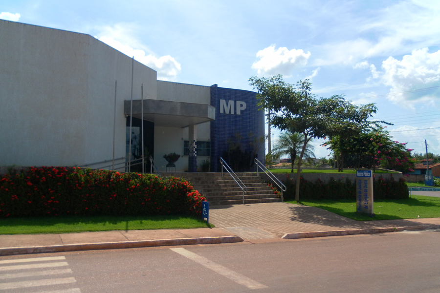 MINISTÉRIO PÚBLICO FIRMA TAC COM MUNICÍPIO DE RO PARA DEMISSÃO DE COMISSIONADOS E REALIZAÇÃO DE CONCURSO PÚBLICO - News Rondônia