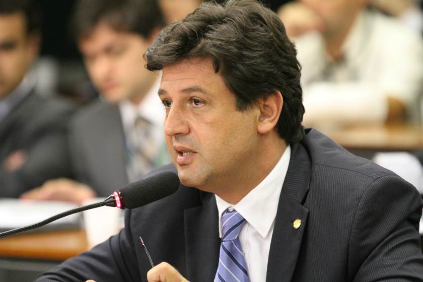 SAÚDE PRETENDE REGULARIZAR SITUAÇÃO DE MÉDICOS CUBANOS NO BRASIL - News Rondônia