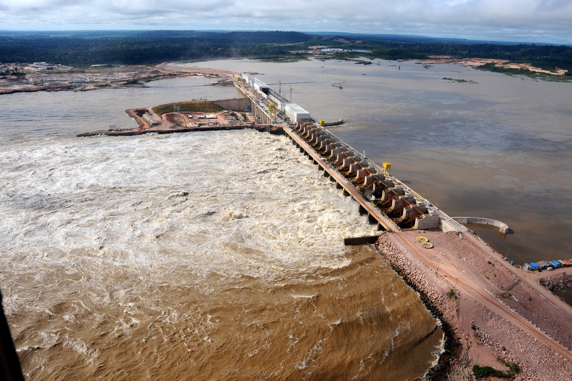 FERROVIÁRIOS QUEREM TRANSFORMAR PASSEIOS DO DIA 9 NA LITORINA NUMA AVANT PREMIÉRE ATÉ GUAJARÁ-MIRIM - News Rondônia
