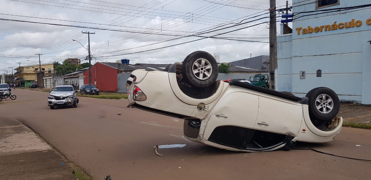 O TRANSITO NOSSO DE CADA DIA: Acidente na Rua Alexandre Guimarães - News Rondônia