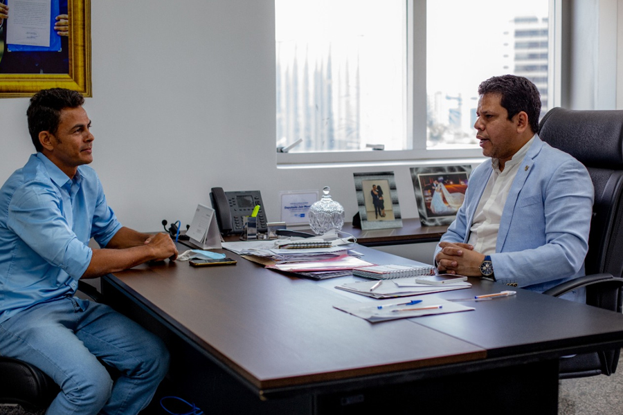 Deputado Jair Montes recebe pedido para interceder pelos moradores da Ponta do Abunã - News Rondônia