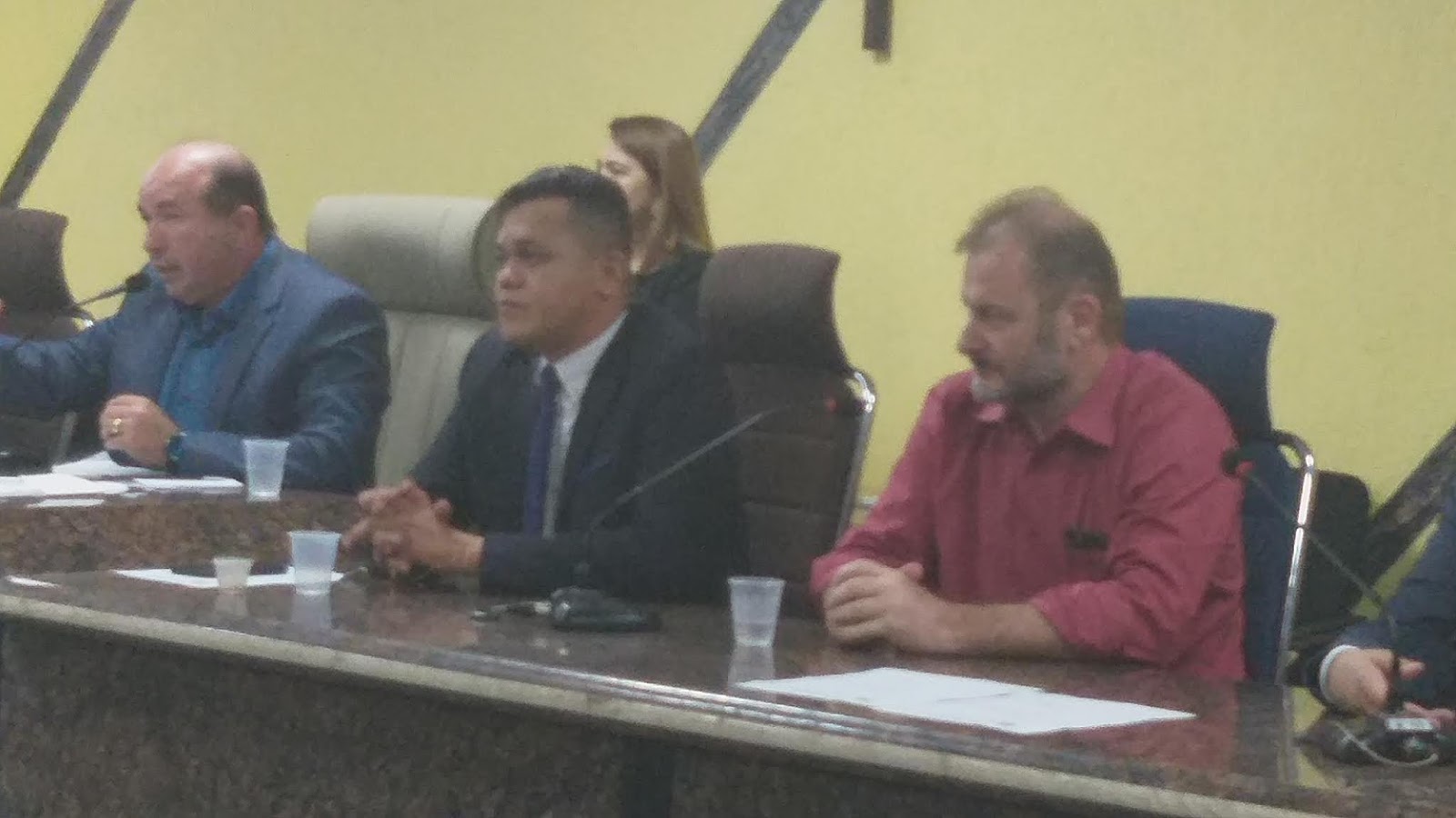 COMUNIDADES DO BAIXO MADEIRA E DA BR-319 TAMBÉM ESTÃO CHEGANDO PARA ACAMPAR NA CÂMARA DE VEREADORES - News Rondônia