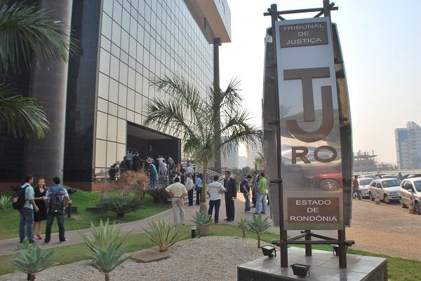 TJRO ENTREGA ORDEM DE SERVIÇO PARA ADEQUAÇÃO DO FÓRUM DE CACOAL - News Rondônia