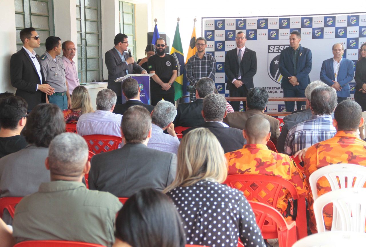 RONDÔNIA REFORÇA SEGURANÇA PÚBLICA COM ENTREGA DE EQUIPAMENTOS, ARMAMENTOS E VEÍCULOS PARA A POLÍCIA CIVIL - News Rondônia
