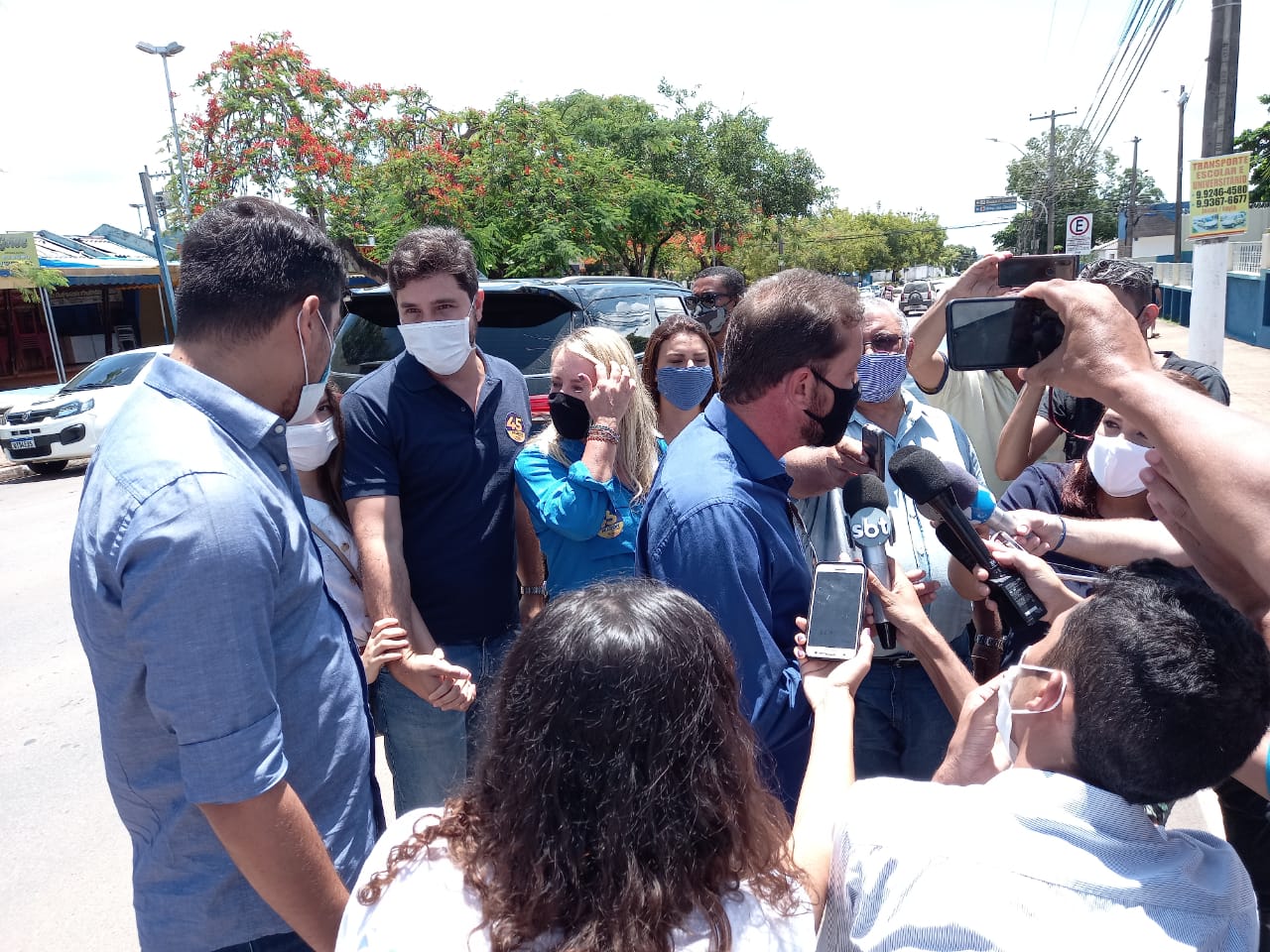 Candidato a REELEIÇÃO, Dr. Hildon Chaves votou na manhã desse domingo na escola Estadual Carmela Dutra - News Rondônia