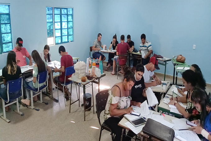 Sicoob Credisul oferece curso de "Gestão Rural para Pecuária Leiteira" a associados da Cooperlat no Distrito de Triunfo - News Rondônia