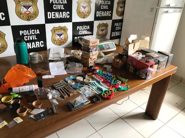 POLÍCIA CIVIL PRENDE DJ APÓS DESEMBARCAR COM DROGAS NO AEROPORTO DE PORTO VELHO - News Rondônia