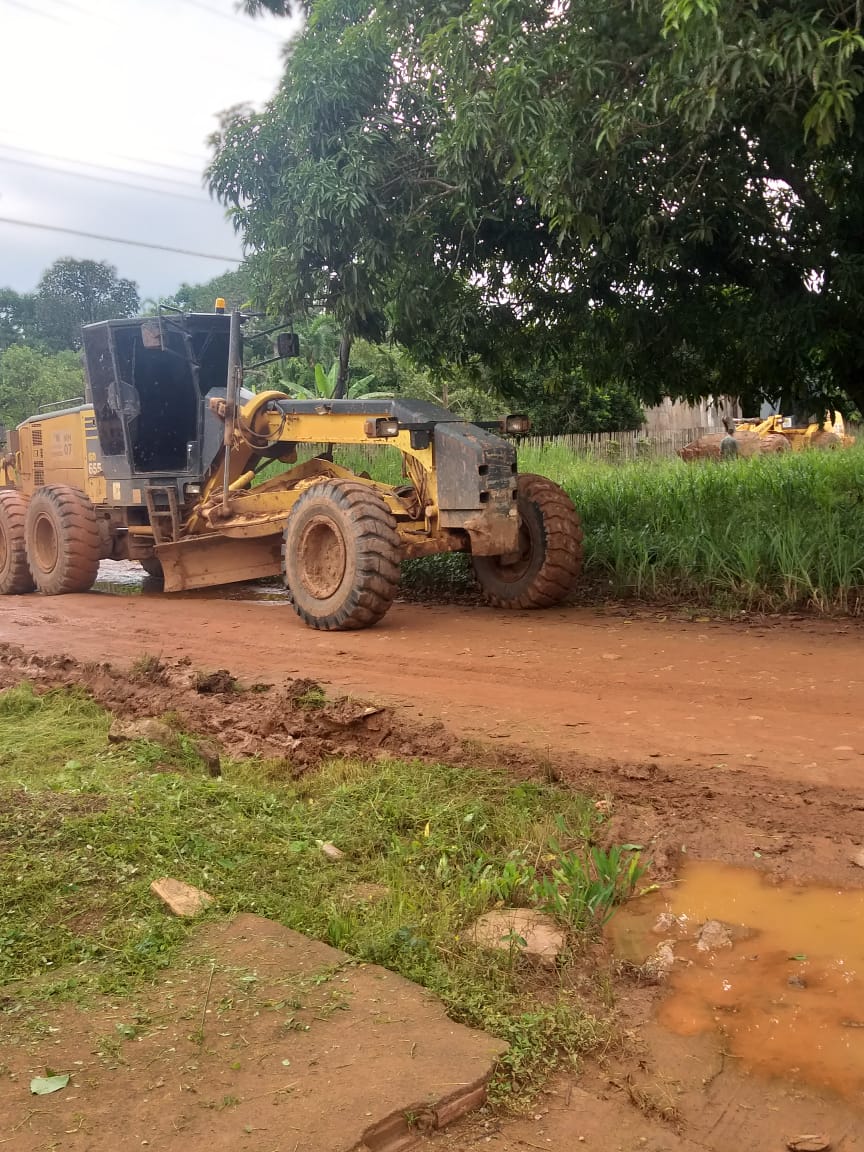 Prefeitura atende mais um pedido do vereador Marcio Pacele e realiza limpeza e cascalhamento em rua da zona Leste - News Rondônia