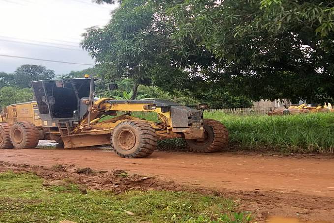 Prefeitura atende mais um pedido do vereador Marcio Pacele e realiza limpeza e cascalhamento em rua da zona Leste - News Rondônia