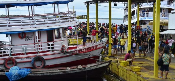Acabou à pandemia? Mais de 800 pessoas são flagradas em barco que seguia para festas em praias de Manaus - News Rondônia