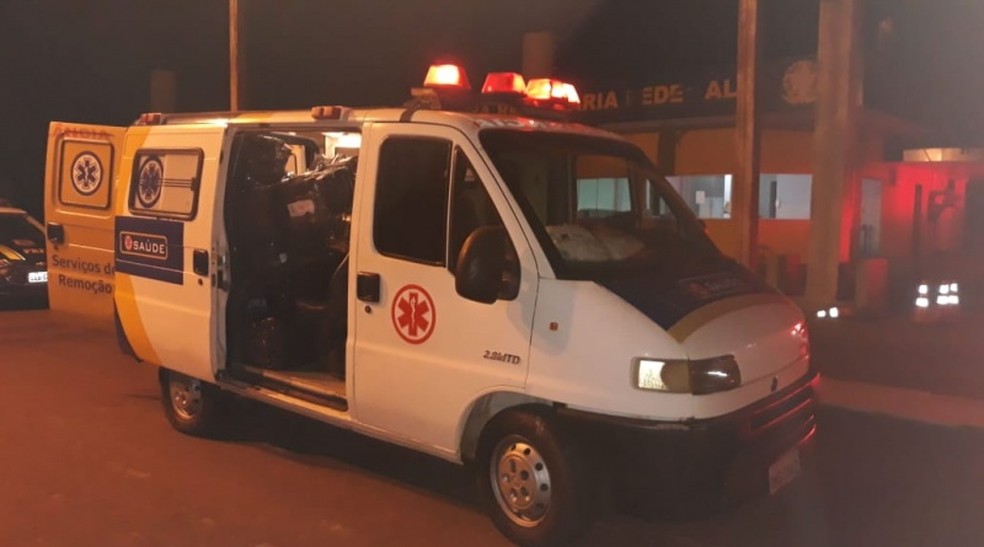 PRF aborda ambulância com sirene ligada e descobre que 'paciente' era 1,5 tonelada de maconha - News Rondônia