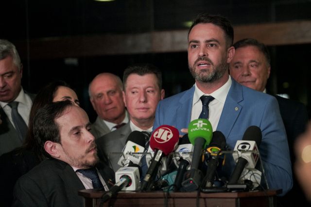 Líder do Podemos na Câmara volta a cobrar corte de salários parlamentares - News Rondônia