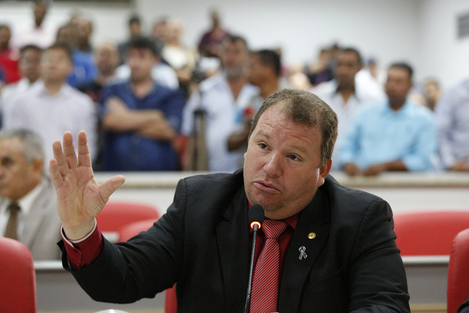 DR. NEIDSON SOLICITA PROLONGAMENTO NO PRAZO DE EXECUÇÃO DO PROJETO CIDADE LIMPA - News Rondônia