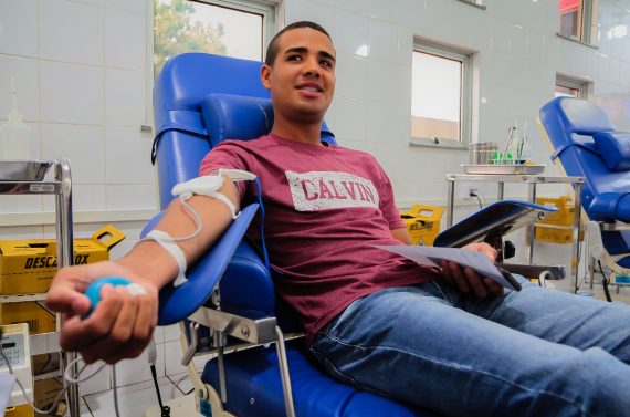 ANTES DE CAIR NA FOLIA DO CARNAVAL, FHEMERON CONVIDA DOADORES A ABASTECEREM O BANCO DE SANGUE - News Rondônia