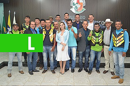 PRESIDENTE DA CÂMARA DE ARIQUEMES ARTICULA REGULAMENTAÇÃO DE MOTOTAXISTAS - News Rondônia