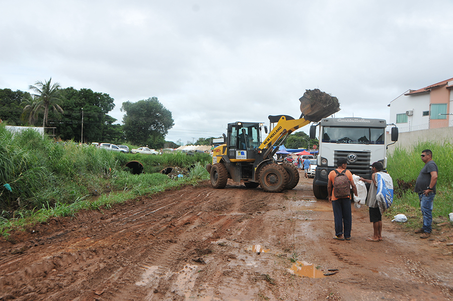 SEMISB RETIRA SEDIMENTOS DO CANAL DOS TANQUES - News Rondônia