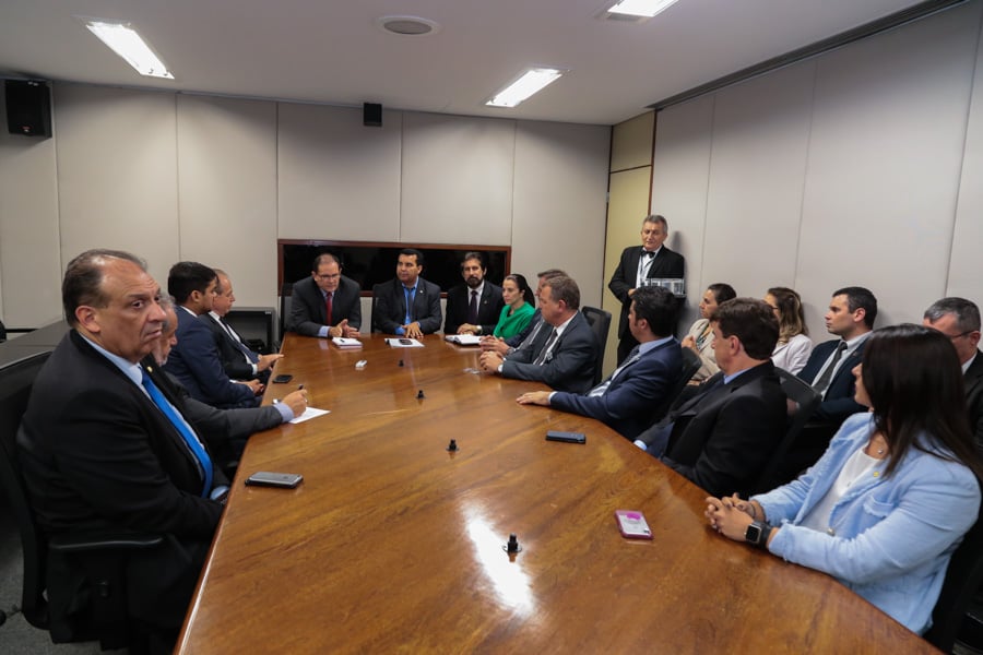 BANCADA FEDERAL SE REÚNE COM GOVERNADOR DANIEL PEREIRA PARA APRESENTAR EMENDAS E DEMANDAS PARA O ESTADO DE RONDÔNIA - News Rondônia
