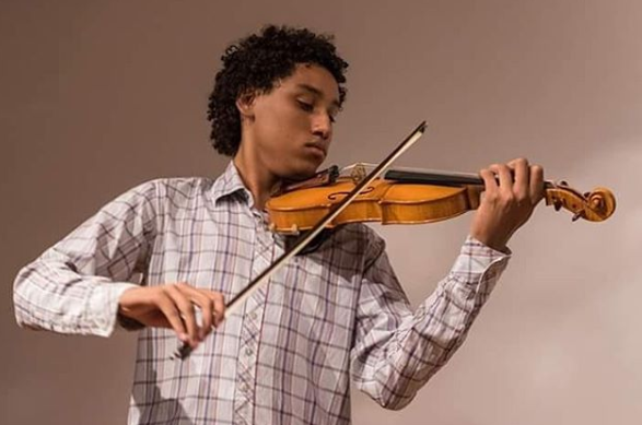 Violonista baiano é aprovado para estudar na Bélgica e faz vaquinha virtual para viajar - News Rondônia