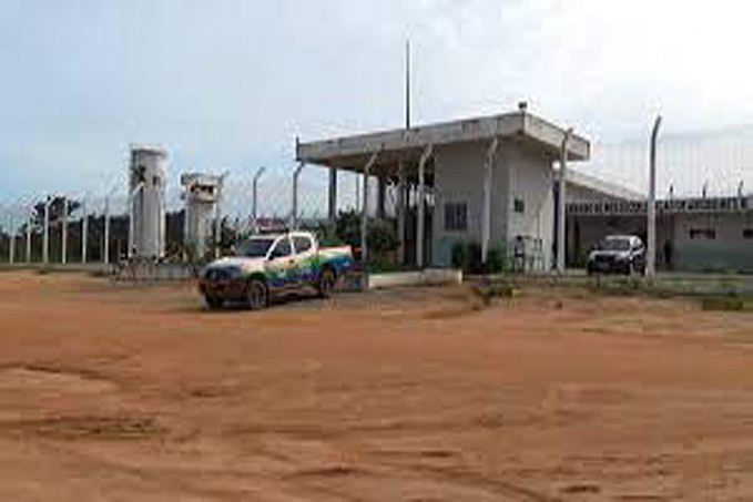 Detentos fogem do Centro de Ressocialização de Ariquemes, RO, durante banho de sol - News Rondônia