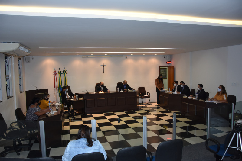 NA JUSTIÇA: Juiz arquiva processo contra uma mãe por injúria no Facebook - News Rondônia