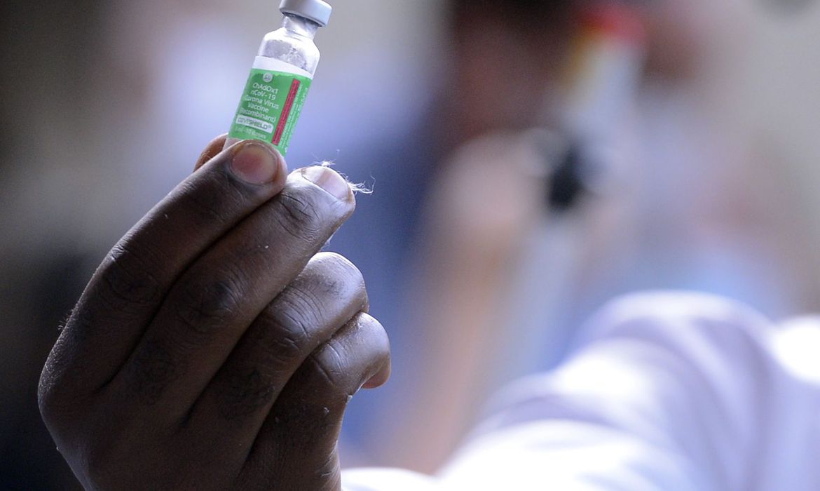 Covid-19: Fiocruz vai entregar 18 milhões de vacinas até 1° de maio - News Rondônia