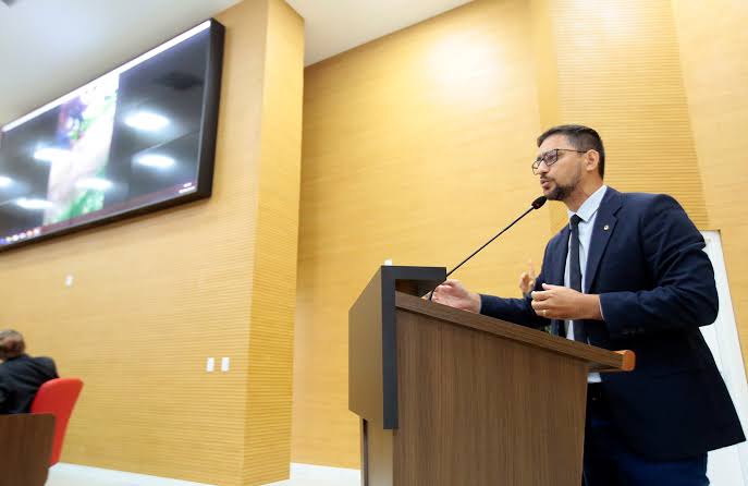 Deputado Anderson parabeniza atuação das polícias penal e militar que resultou na recaptura de três apenados que fugiram do presídio de Ariquemes - News Rondônia