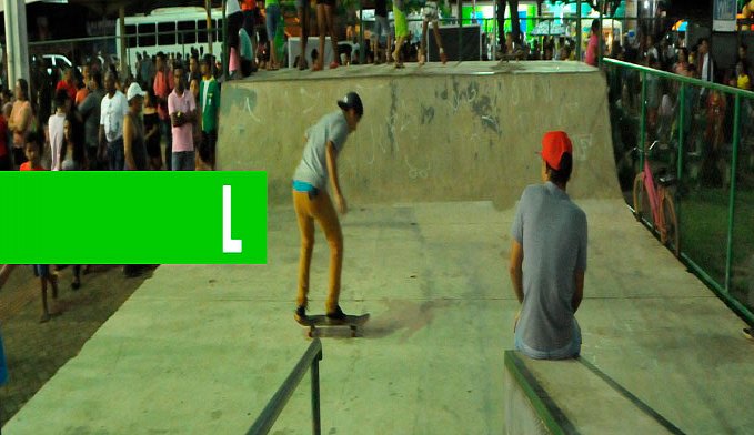 PREFEITURA CONSTRÓI PALCO DE CONCRETO NA PRAÇA CEU - News Rondônia