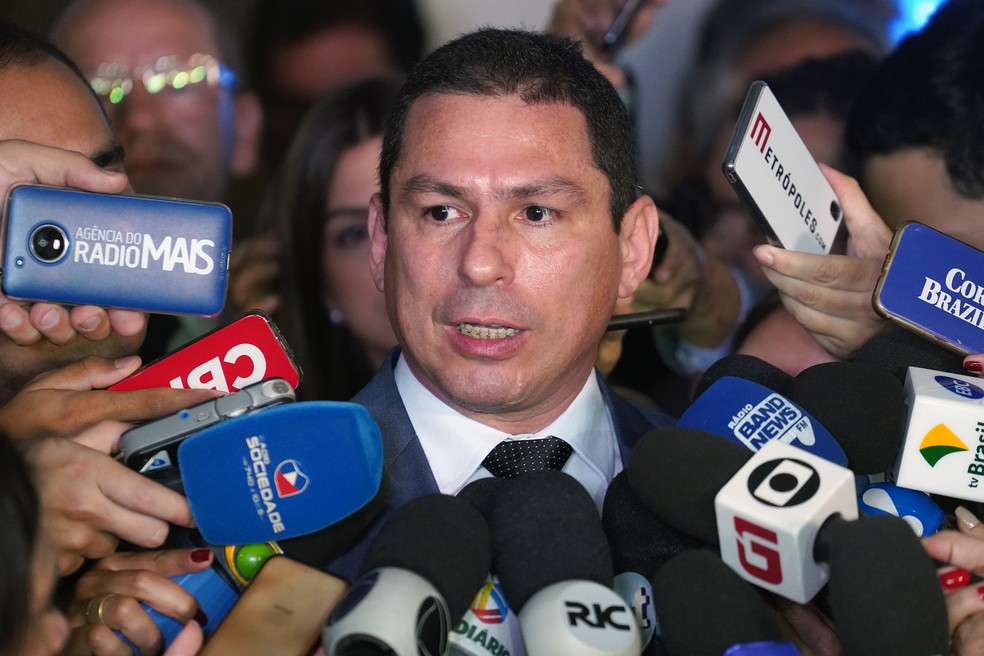 Vice da Câmara diz que Bolsonaro invadiu competência do Congresso ao editar decretos sobre armas - News Rondônia